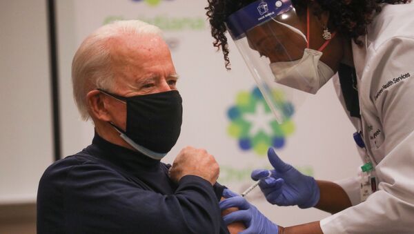 ABD'nin seçilmiş başkanı Joe Biden, koronavirüs aşısı oldu. - Sputnik Türkiye