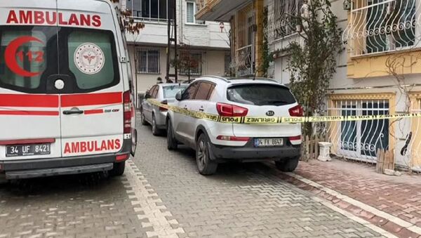 Esenyurt'ta 4 çocuk annesi kadının cesedi sokakta bulundu - Sputnik Türkiye