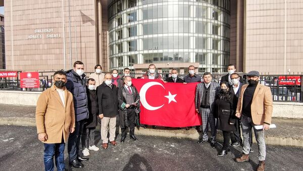 Toroğlu hakkında suç duyurusunda bulunan Romanlar - Sputnik Türkiye