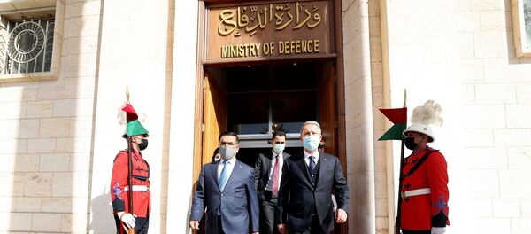 Milli Savunma Bakanı Hulusi Akar ve Irak Savunma Bakanı Cuma Anad Sadun El Cuburi - Sputnik Türkiye