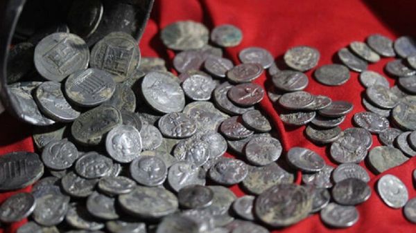 Kütahya'da bulunan 651 gümüş sikke Anadolu Medeniyetleri Müzesi'nde sergilenmeye başlandı - Sputnik Türkiye