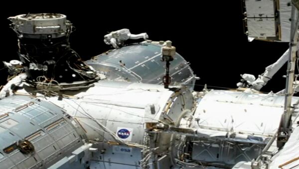 ABD Ulusal Havacılık ve Uzay Dairesi (NASA) tarafından yapılan açıklamada, Astronot Mike Hopkins ve Astronot Victor Glover'ın yörüngede yer alan Uluslararası Uzay İstasyonu’nda (ISS) 2021 yılının ilk uzay yürüyüşünü gerçekleştirdiği belirtildi. - Sputnik Türkiye