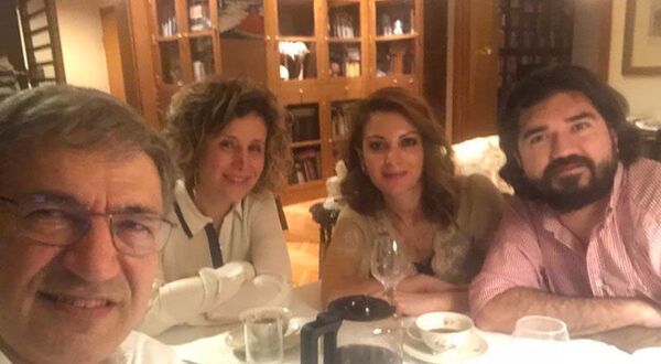 Rasim Ozan Kütahyalı - Orhan Pamuk - Sputnik Türkiye