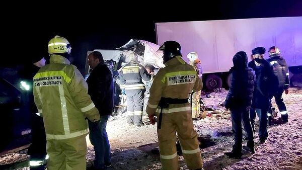 Rusya'nın Samara bölgesinde otobüs ile kamyonun çarpışması sonucu hayatını kaybedenlerin sayısı 12'ye yükseldi. - Sputnik Türkiye