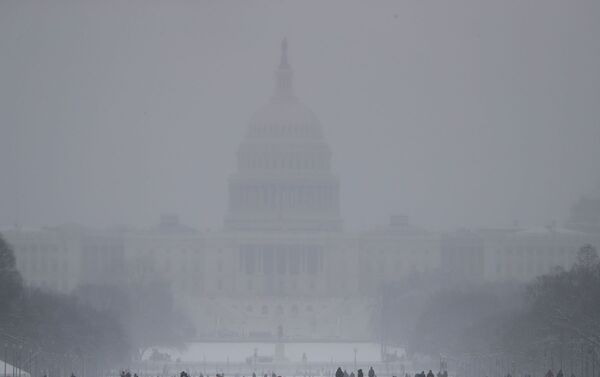 Washington'da acil durum ilan edilirken, kentte kar kalınlığı 10 santimetreyi buldu. - Sputnik Türkiye