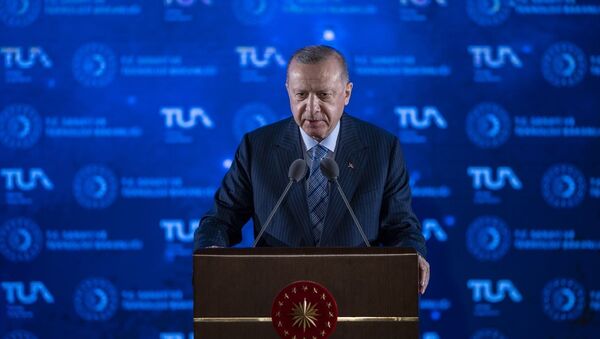 Türkiye Cumhurbaşkanı Recep Tayyip Erdoğan, Beştepe Millet Kongre ve Kültür Merkezi'nde düzenlenen Milli Uzay Programı Tanıtım Toplantısı’na katılarak konuşma yaptı. - Sputnik Türkiye