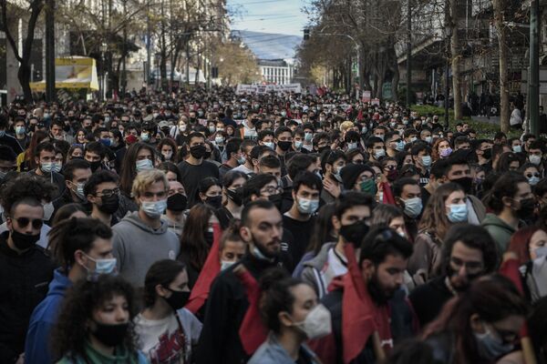 Yunanistan’da üniversite öğrencilerinin protesto eylemi - Sputnik Türkiye