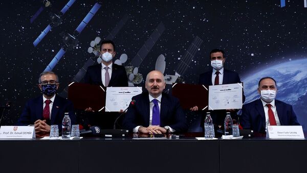 Ulaştırma Bakanı Karaismailoğlu, Ka Bant Milli Uydu Haberleşme HUB Sistemi ve Modem Geliştirilmesi Projesi imza törenine katıldı - Sputnik Türkiye