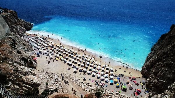 Antalya'nın Kaş ilçesindeki dünyaca ünlü Kaputaş Plajı - Sputnik Türkiye