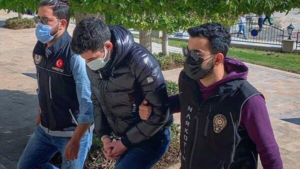 Muğla'da filyasyon ekibinin şoförü uyuşturucu satarken yakalandı - Sputnik Türkiye