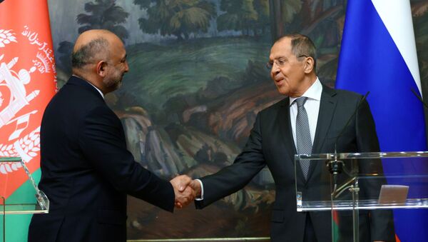 Rusya Dışişleri Bakanı Sergey Lavrov, Afganistanlı mevkidaşı Muhammef Hanif Atmar ile ortak basın toplantısında - Sputnik Türkiye