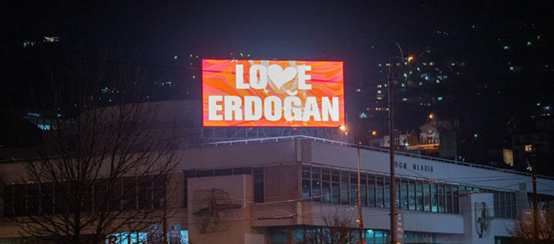 Saraybosna'da AVM'lere 'Love Erdoğan' mesajı - Sputnik Türkiye, 1920, 05.03.2021