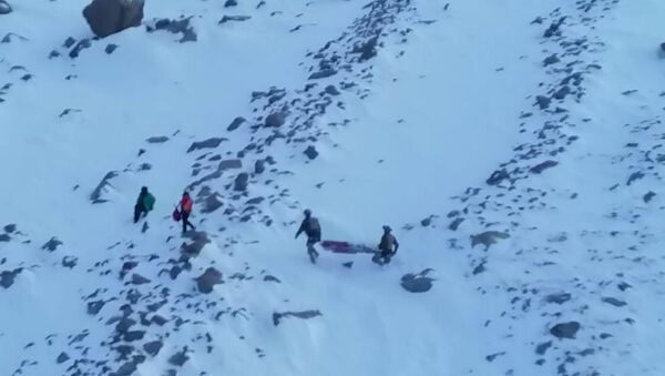 Hasan Dağı'nda mahsur kalan 2 kadın dağcı - Sputnik Türkiye