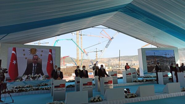 Akkuyu Nükleer Güç Santrali’nin üçüncü ünitesinin temel atma töreni - Sputnik Türkiye