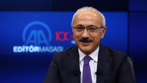 Hazine ve Maliye Bakanı Lütfi Elvan, Anadolu Ajansı (AA) Editör Masası'na konuk oldu. - Sputnik Türkiye