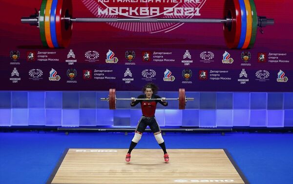 Rusya’nın başkenti Moskova’da devam eden Büyükler Avrupa Halter Şampiyonası’nda finalde 81 kilo kadınlarda Türk sporcu Rabia Kaya mücadele etti. - Sputnik Türkiye