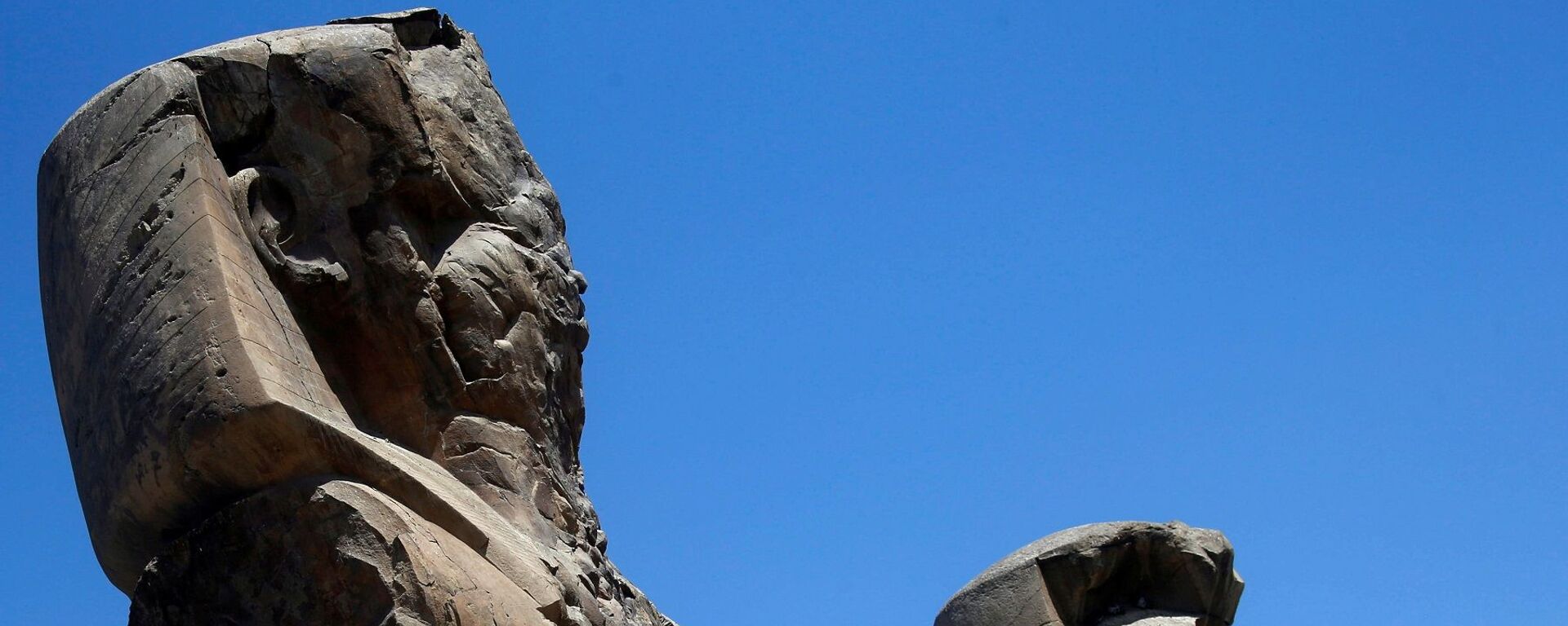 Açıklamada, Mısır İmparatorluğu döneminde Luksor'daki en büyük idari ve endüstriyel yerleşim yeri olduğu belirtilen antik kentin, Kral III. Amenhotep tarafından 3 bin yıl önce kurulduğu ifade edilmişti. - Sputnik Türkiye, 1920, 02.12.2024