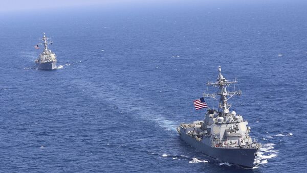 ABD'nin Akdeniz'de görevli Altıncı Filosu USS Donald Cook ve USS Roosevelt - Sputnik Türkiye