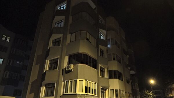 5 katlı apartman karantinaya alındı - Sputnik Türkiye
