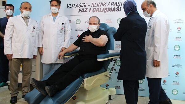 Sanayi ve Teknoloji Bakanı Mustafa Varank, yerli aşı,  - Sputnik Türkiye