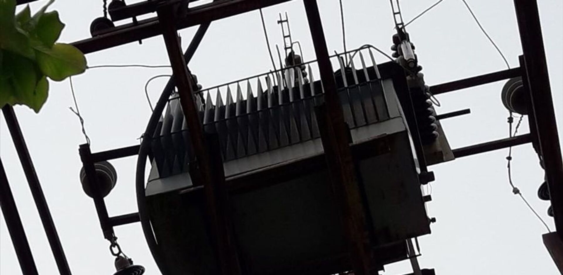 Antalya'nın Serik ilçesinde şebekeye su sağlayan pompaların kablolarının çalınması 10 saatlik kesintiye yol açtı. - Sputnik Türkiye, 1920, 18.04.2021