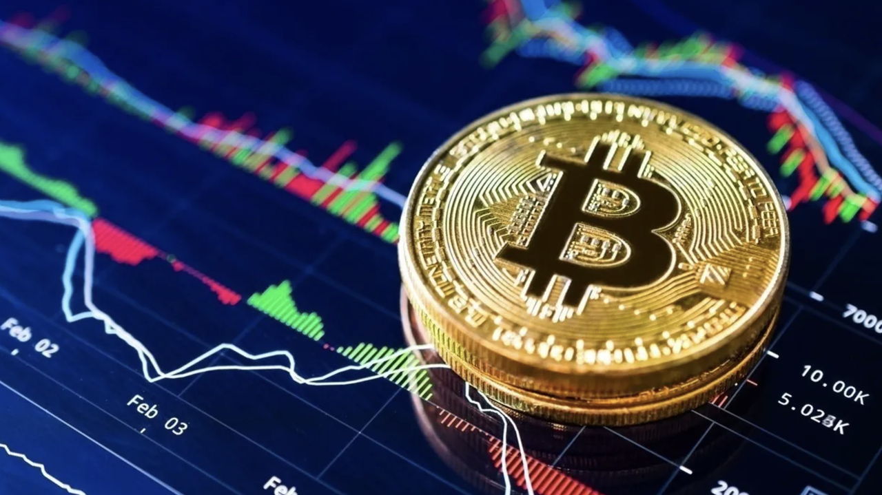 Bitcoin, nisan ayında gördüğü zirvenin yarısından fazlasını kaybetti -  19.05.2021, Sputnik Türkiye