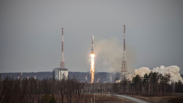 Rusya, OneWeb’e ait 36 uyduyu daha uzaya fırlattı - Sputnik Türkiye