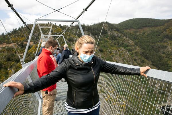 Dünyanın en uzun asma yaya köprüsü - Sputnik Türkiye
