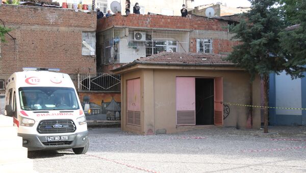 41 gündür kayıp olan gencin cesedi okul bahçesinin trafosunda bulundu - Sputnik Türkiye