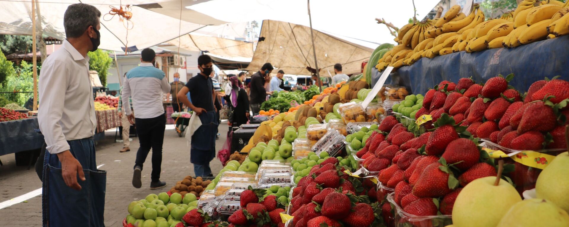 İstanbul, semt pazarı, koronavirüs - Sputnik Türkiye, 1920, 08.08.2025