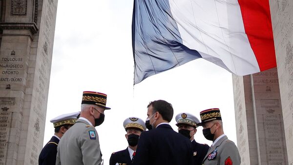 Emmanuel Macron- Fransa ordusu - Sputnik Türkiye