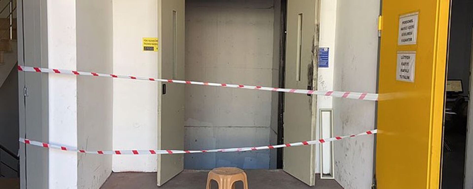 Asansör boşluğuna düşen kurye hayatını kaybetti - Sputnik Türkiye, 1920, 01.10.2025