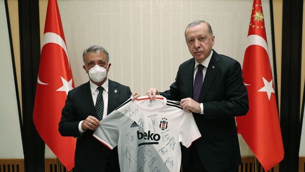 Şampiyon Beşiktaş, Cumhurbaşkanı Erdoğan'ı ziyaret etti - Sputnik Türkiye