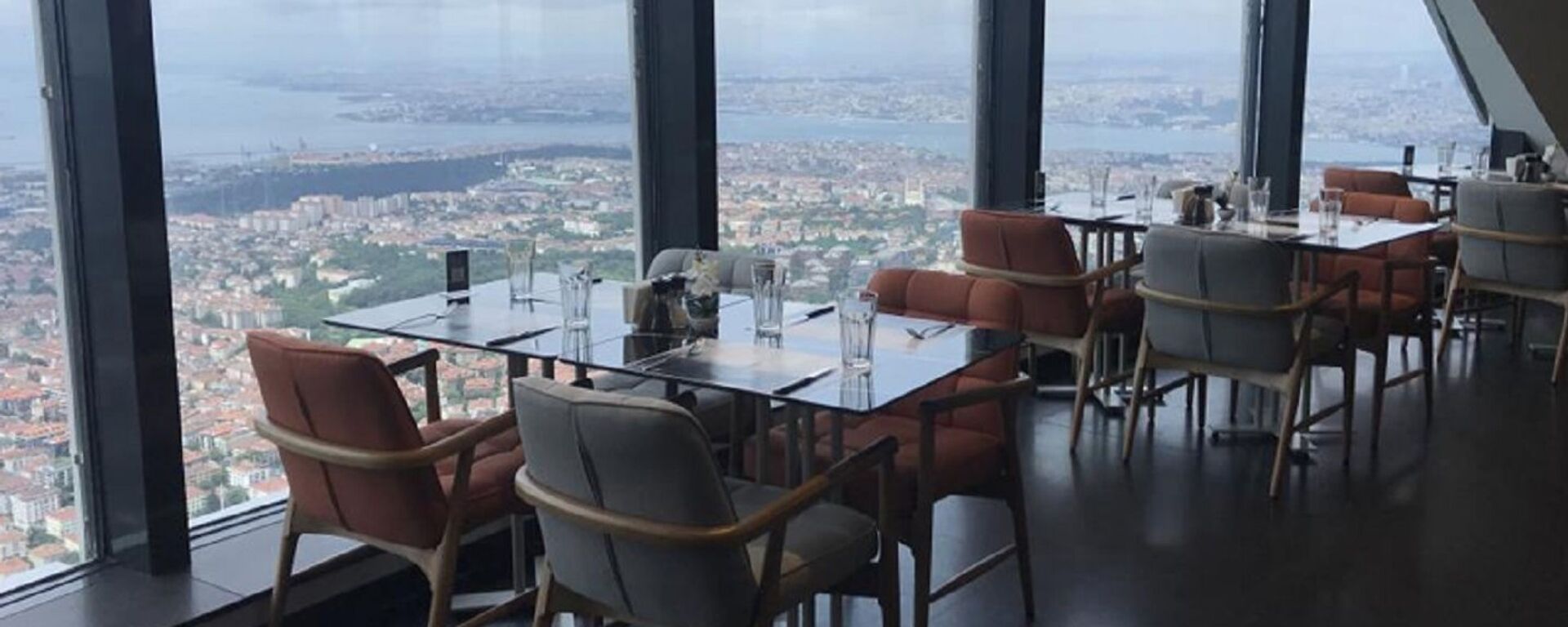 Çamlıca Kulesi restoran - Sputnik Türkiye, 1920, 30.01.2026