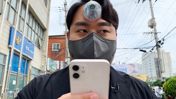 Güney Koreli tasarımcıdan telefon bağımlıları için 'üçüncü göz'  - Sputnik Türkiye