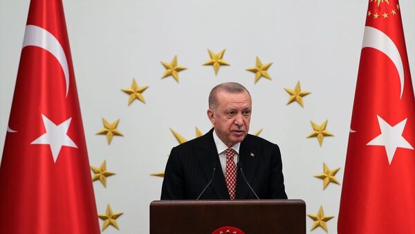 Erdoğan: Belediye başkanlarımızın başarısı 2023'teki seçimlerin sonuçlarını etkileyecek - Sputnik Türkiye