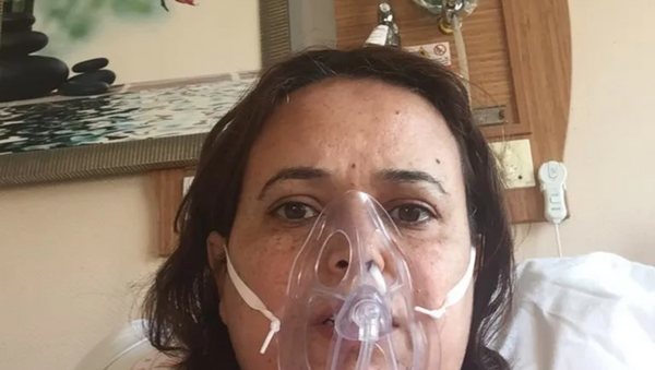 222 gün sonra koronavirüsü yenen hemşire: Nefes alamadım, konuşamadım - Sputnik Türkiye