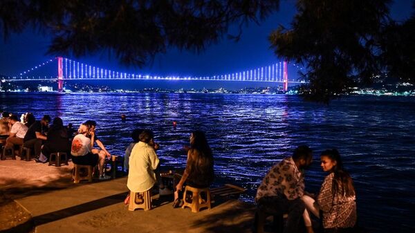 Türkiye - koronavirüs - kalabalık - Sputnik Türkiye