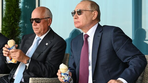 Vladimir Putin dondurma - Sputnik Türkiye