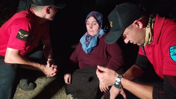 Uludağ'da odun toplamak için gittiği ormanda kaybolan kadın 53 saat sonra sağ bulundu - Sputnik Türkiye