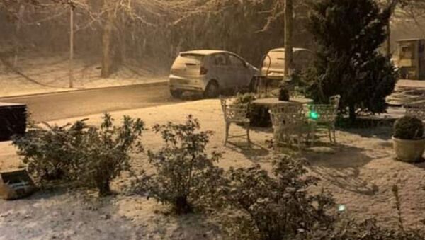 Brezilya'da sıcaklık eksi 10 dereceye düştü, sokaklar beyaza büründü - Sputnik Türkiye