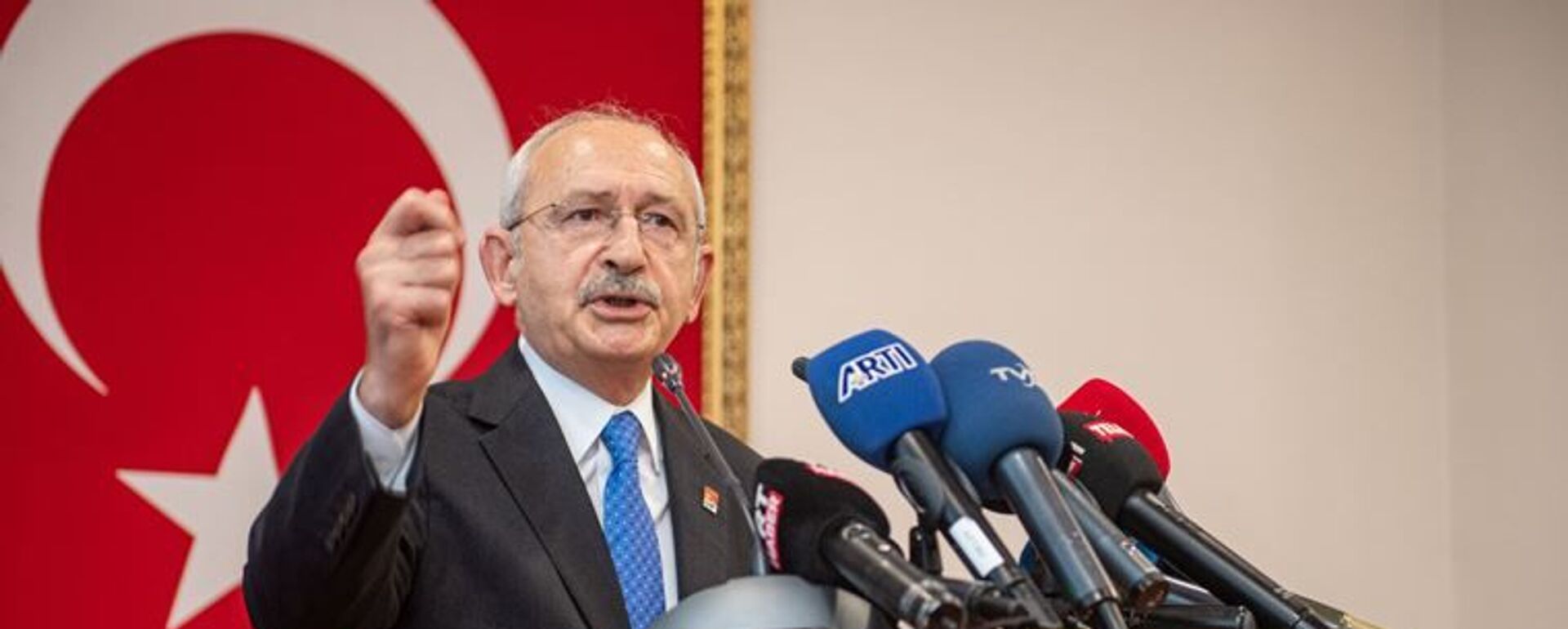 CHP Genel Başkanı Kılıçdaroğlu, Antalya Kriz Merkezi'nde konuştu: Her yıl 1 tane uçak alınsa bugün 19 uçağımız olacaktı - Sputnik Türkiye, 1920, 22.08.2021