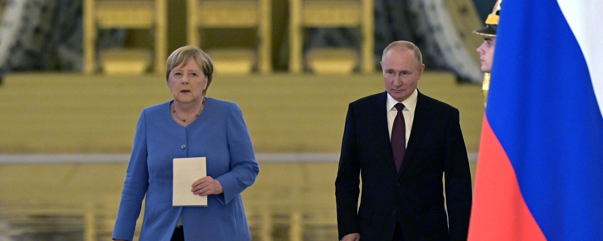 Kremlin'de Putin-Merkel görüşmesi başladı - Sputnik Türkiye, 1920, 11.11.2021