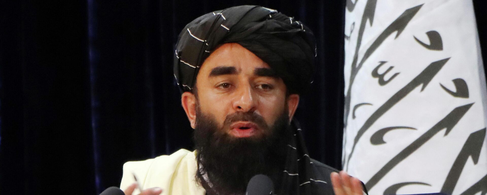 Taliban Sözcüsü Zabihullah Mücahid, Kabil'de basın toplantısı düzenlerken (Ağustos 2021) - Sputnik Türkiye, 1920, 09.09.2021