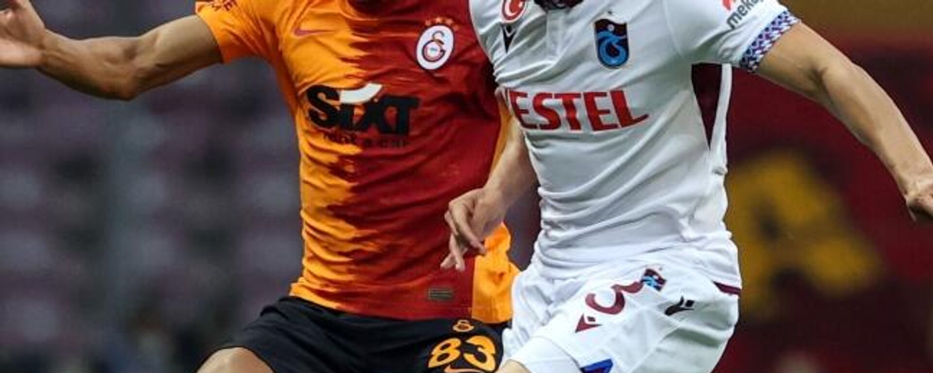 Galatasaray, Trabzonspor futbolcu, maç - Sputnik Türkiye, 1920, 14.05.2025