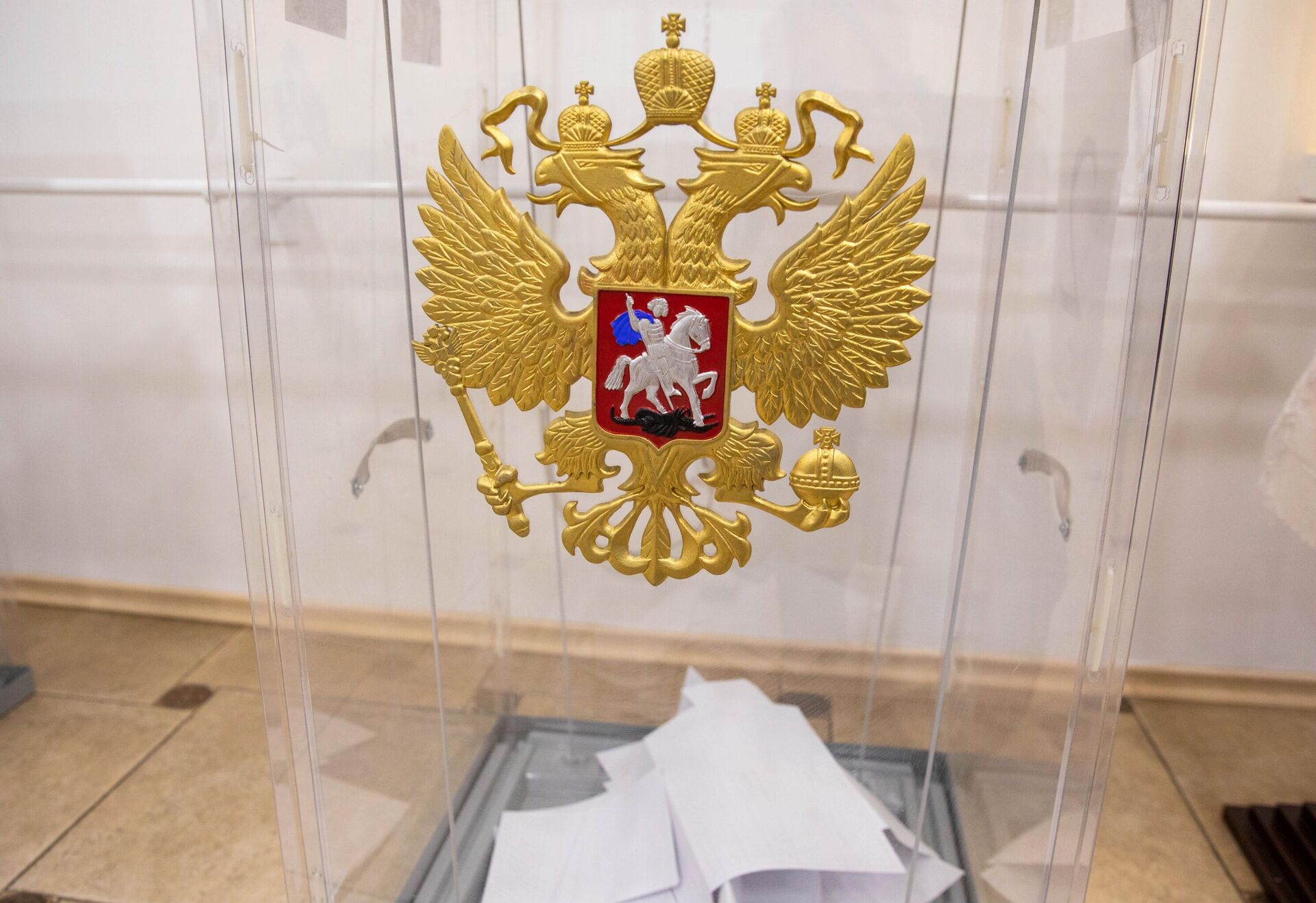 Rusya’daki seçimlerde oyların yüzde 70’i sayıldı - Sputnik Türkiye, 1920, 10.12.2025