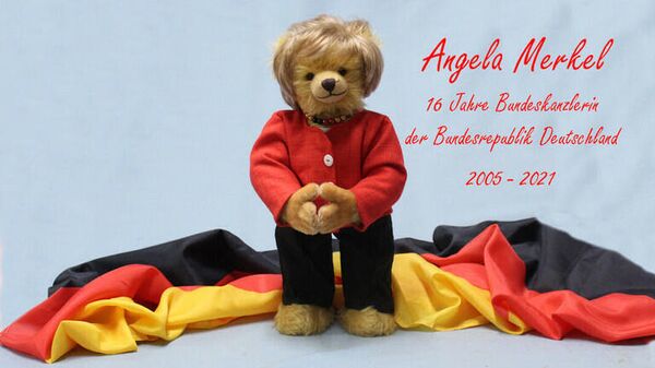 Alman oyuncak fabrikasından Merkel hatırası oyuncak ayı - Sputnik Türkiye