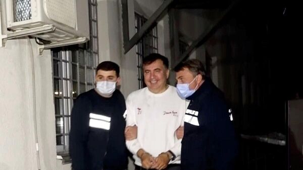 Eski Gürcistan Cumhurbaşkanı Mihail Saakaşvili ülkesinde gözaltına alındı - Sputnik Türkiye