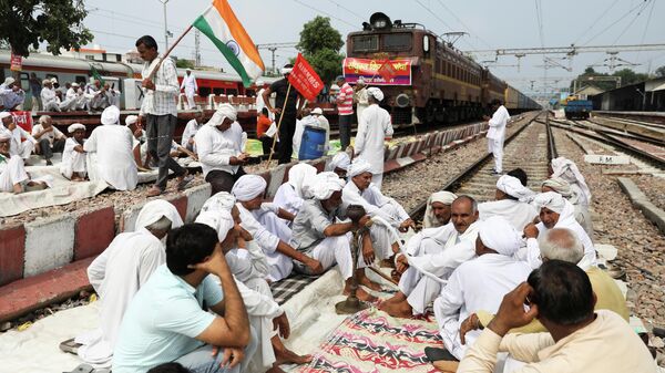 Hindistan’ın Uttar Pradesh eyaletinde İçişleri Bakanı Ajay Mishra ve Başbakan Yardımcısı Keshav Maurya’nın ziyareti nedeniyle çiftçiler tarafından düzenlenen gösteride 8 kişi hayatını kaybetti.
 - Sputnik Türkiye