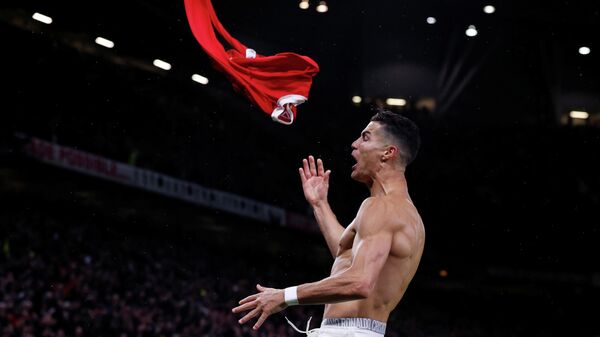 Şampiyonlar Ligi'nde Old Trafford'da Manchester United formasıyla Villarreal'e gol atan Cristiano Ronaldo'nun sevinci - Sputnik Türkiye